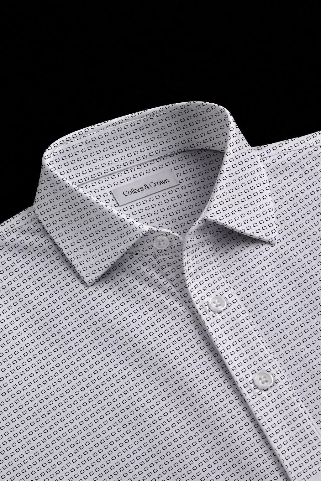Notched Tile Semi-Spread Dress Collar Polo – View 1