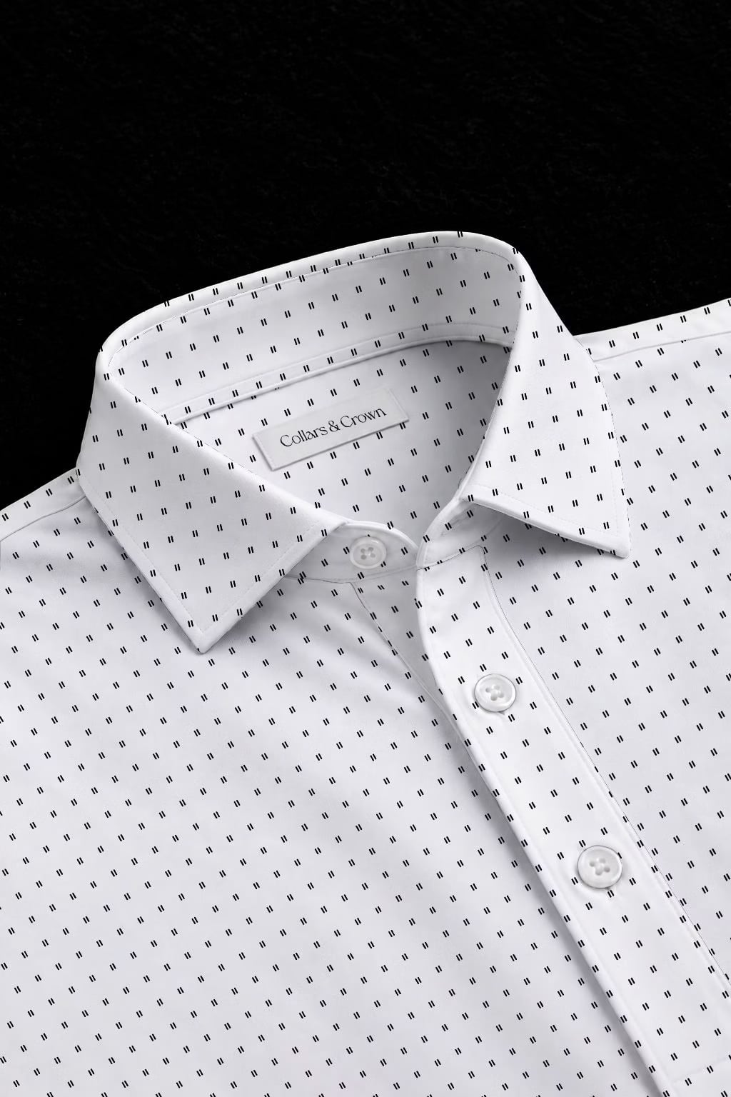 Twin Dashes Semi-Spread Dress Collar Polo – View 1