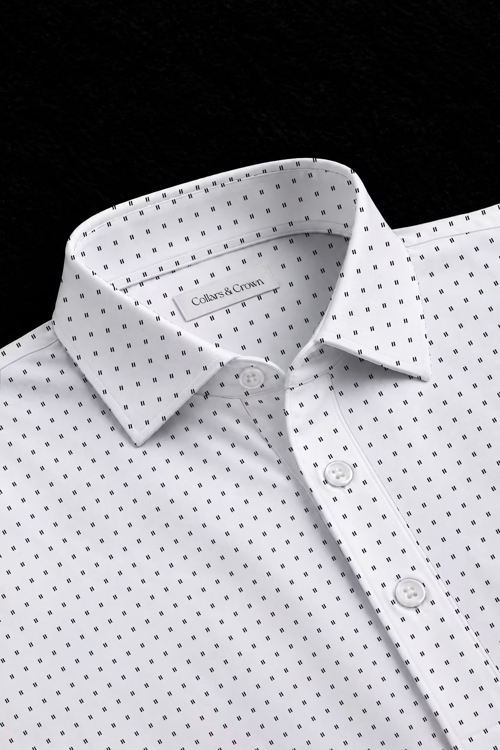 Twin Dashes Semi-Spread Dress Collar Polo – View 1